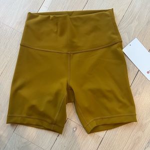 Lulu Wunder Train HR short 6’’ length